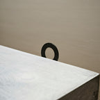 Armadietto vetrina da parete con ante e ripiano