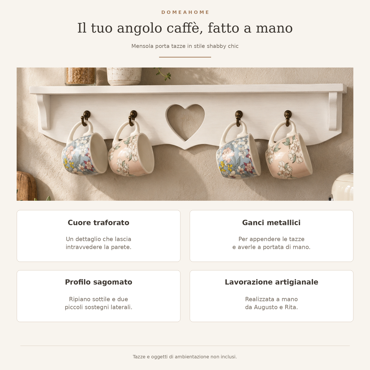 Caratteristiche della mensola porta tazze Domea: cuore traforato, ganci metallici, profilo sagomato e lavorazione artigianale.