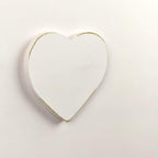 Baule Shabby artigianale con cuore in rilievo